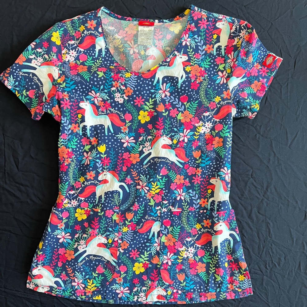 Dickies Floral and Unicorn XS Scrub Top-used